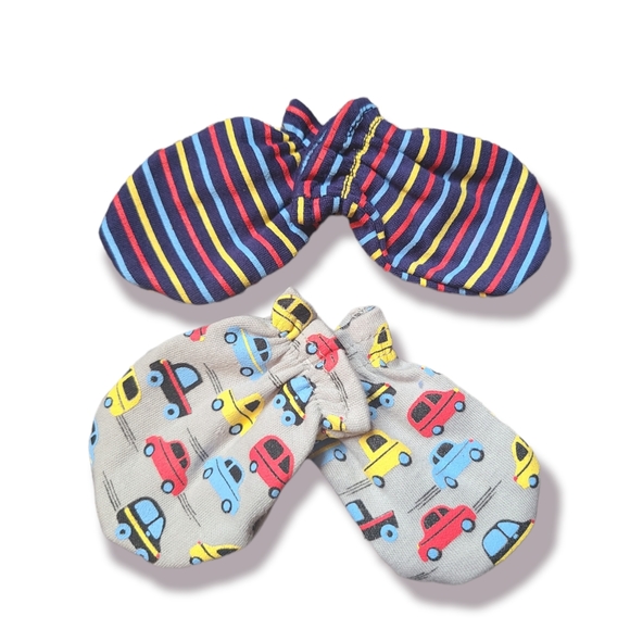 Infant Hat and Mitten Set - Picture 4 of 6